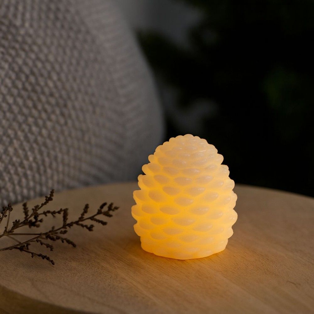 LED-Tannenzapfenkerze mit flackerndem Flammeneffekt in Weiß - Höhe 8 cm, Ø6 cm, echtes Stearin