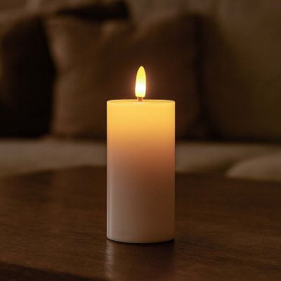 LED-Stumpenkerze mit Flammeneffekt, Weiß, 10 cm hoch, Ø5 cm, Timer, echtes Stearin